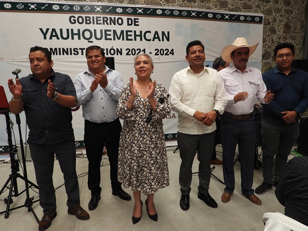 Gobierno de Yauhquemehcan celebra en grande a maestros y maestras del